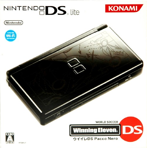 ワールドサッカーウイニングイレブンDS ニンテンドーDS Lite ジェットブラック同梱版 (ソフトの付属は無し)